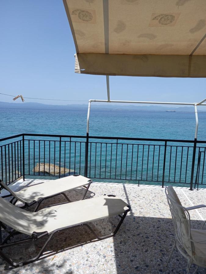 Ekie Apartment With Sea View كالاماتا المظهر الخارجي الصورة