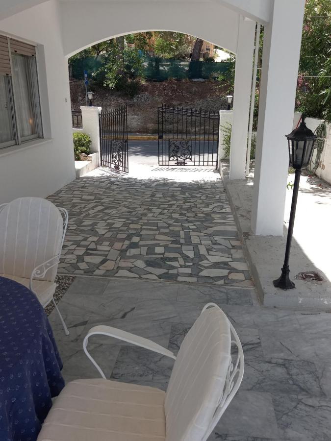 Ekie Apartment With Sea View كالاماتا المظهر الخارجي الصورة