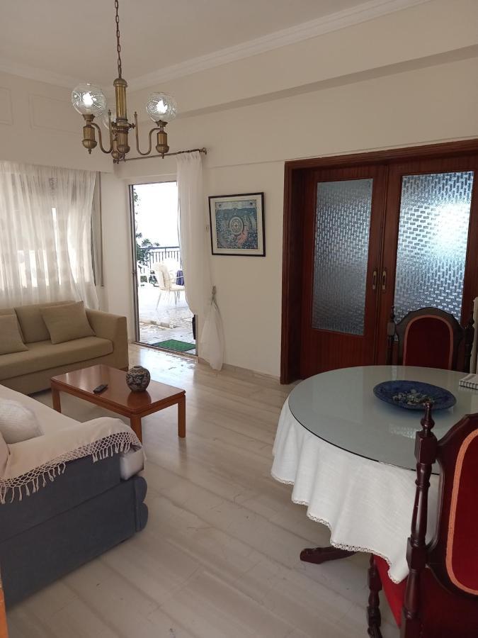 Ekie Apartment With Sea View كالاماتا المظهر الخارجي الصورة